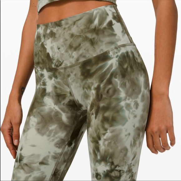 NWT Lululemon Align HR Pant 28” - Picture 3 of 10